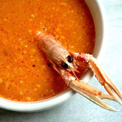 Sopa de pescado con picada