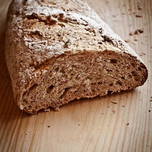 Pan trigo molido a la piedra