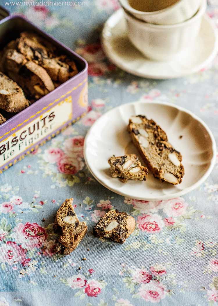 chocolate chestnut biscotti