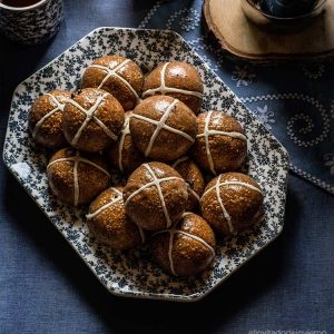 hot cross buns chocolate