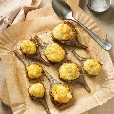 Alcachofas rellenas de bacalao al horno